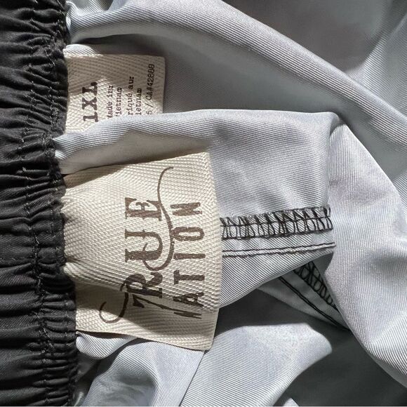 True Nation by DXL Big and Tall Watercolor Colorblock Swim Trunks, Grey, 1XL - Picture 7 of 9